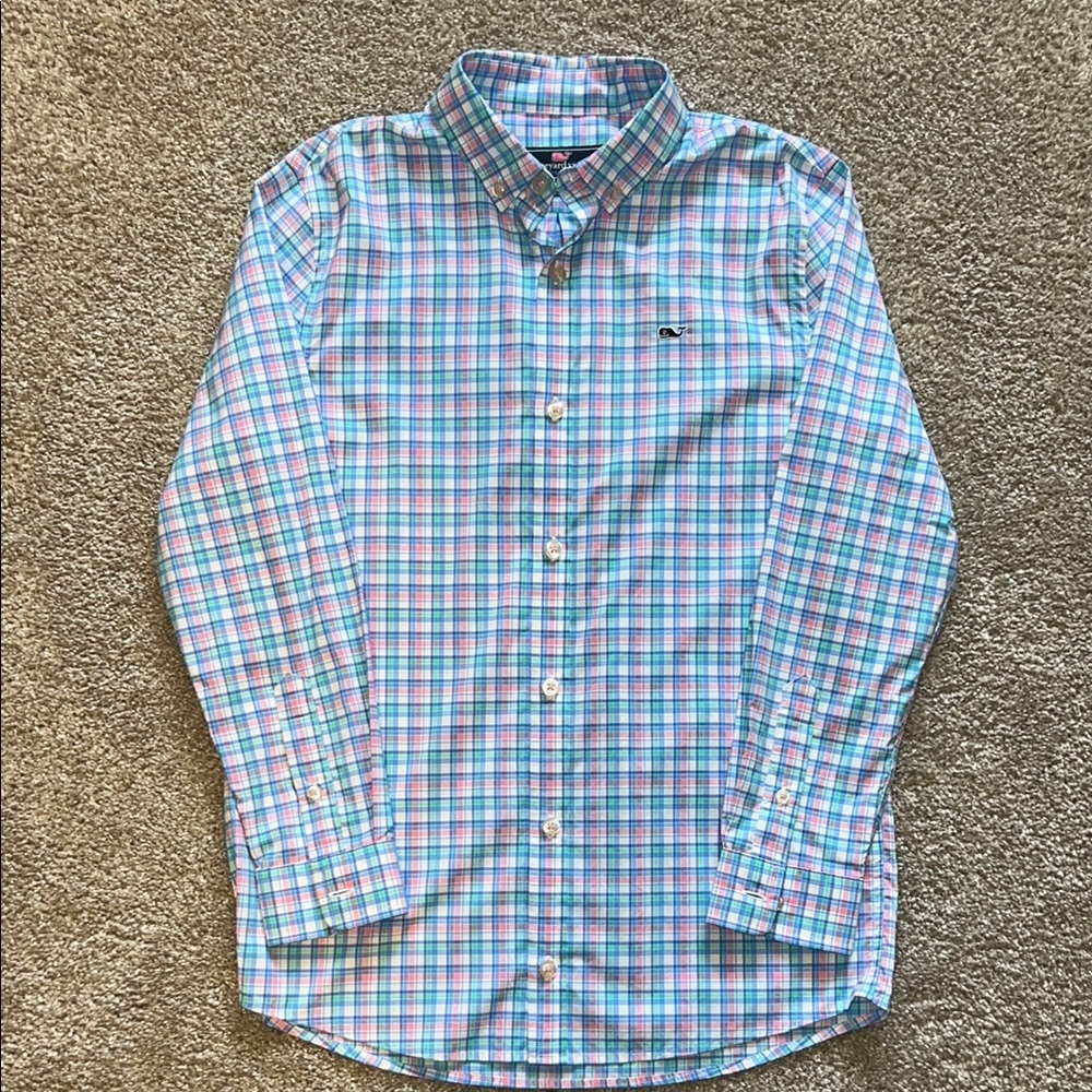 Vineyard Vines performance button down shirt